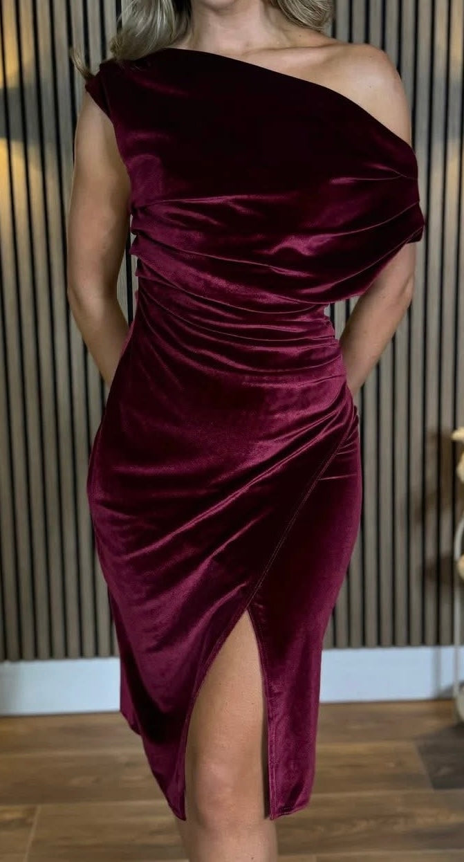 Ariana Berry Velvet Asymmetric Neckline Bodycon Midi Dress
