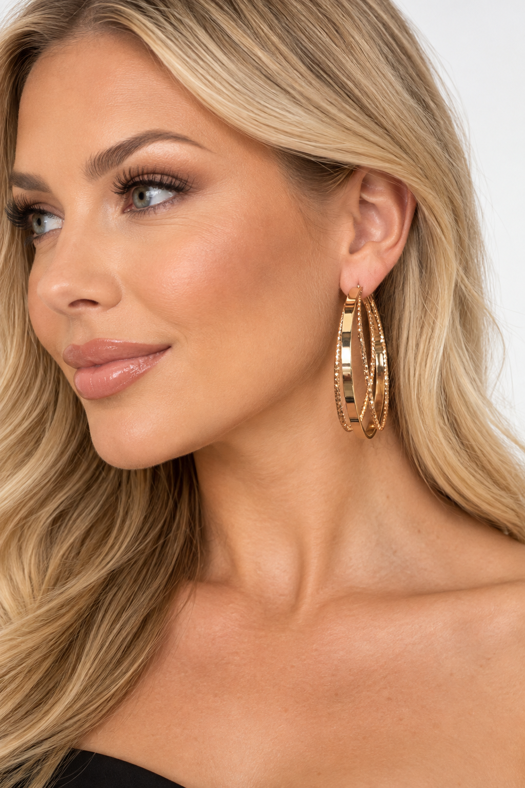 Triple Circle Closed Hoop Earrings in Gold