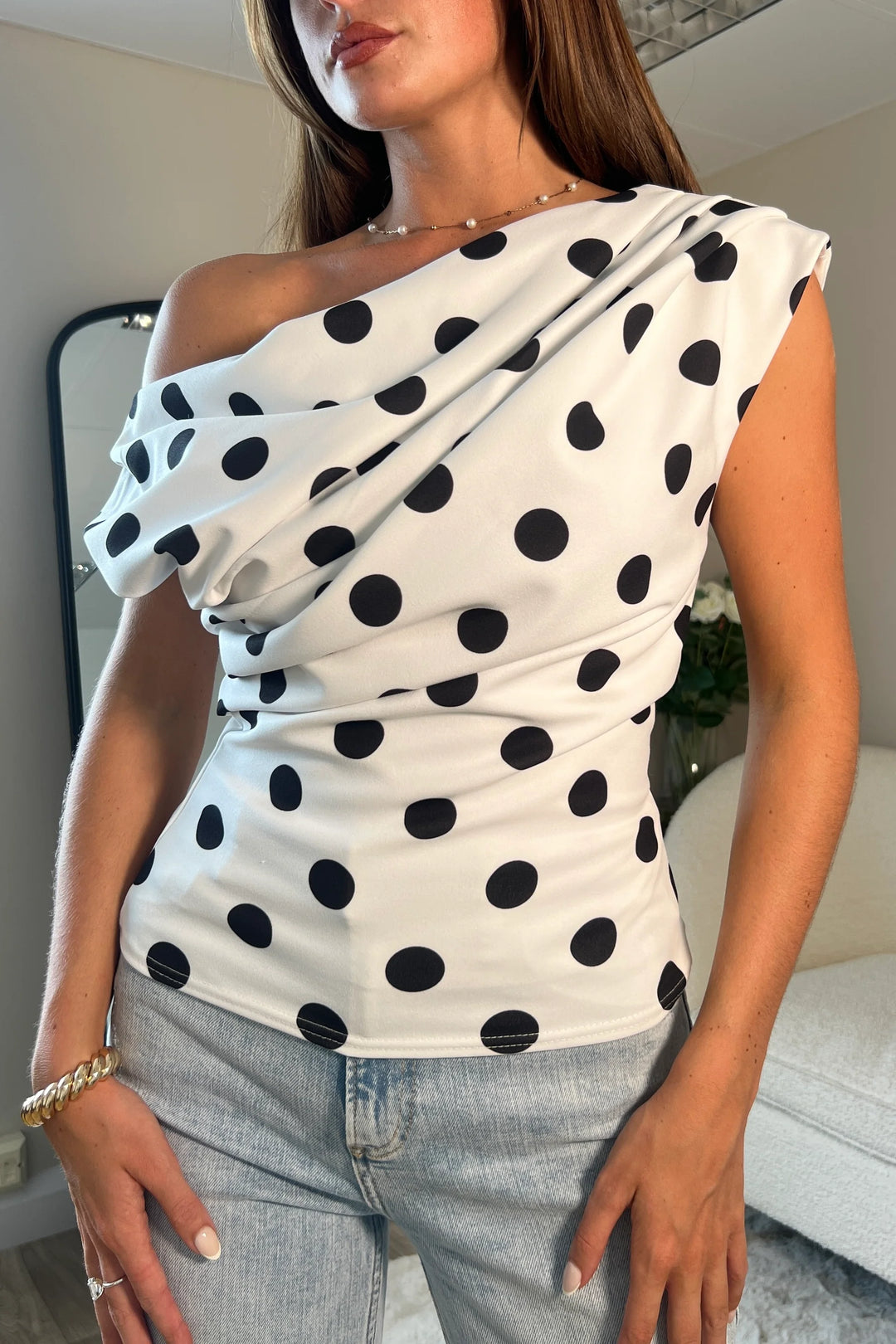 Donna Black and White Polka Dot Asymmetric Top