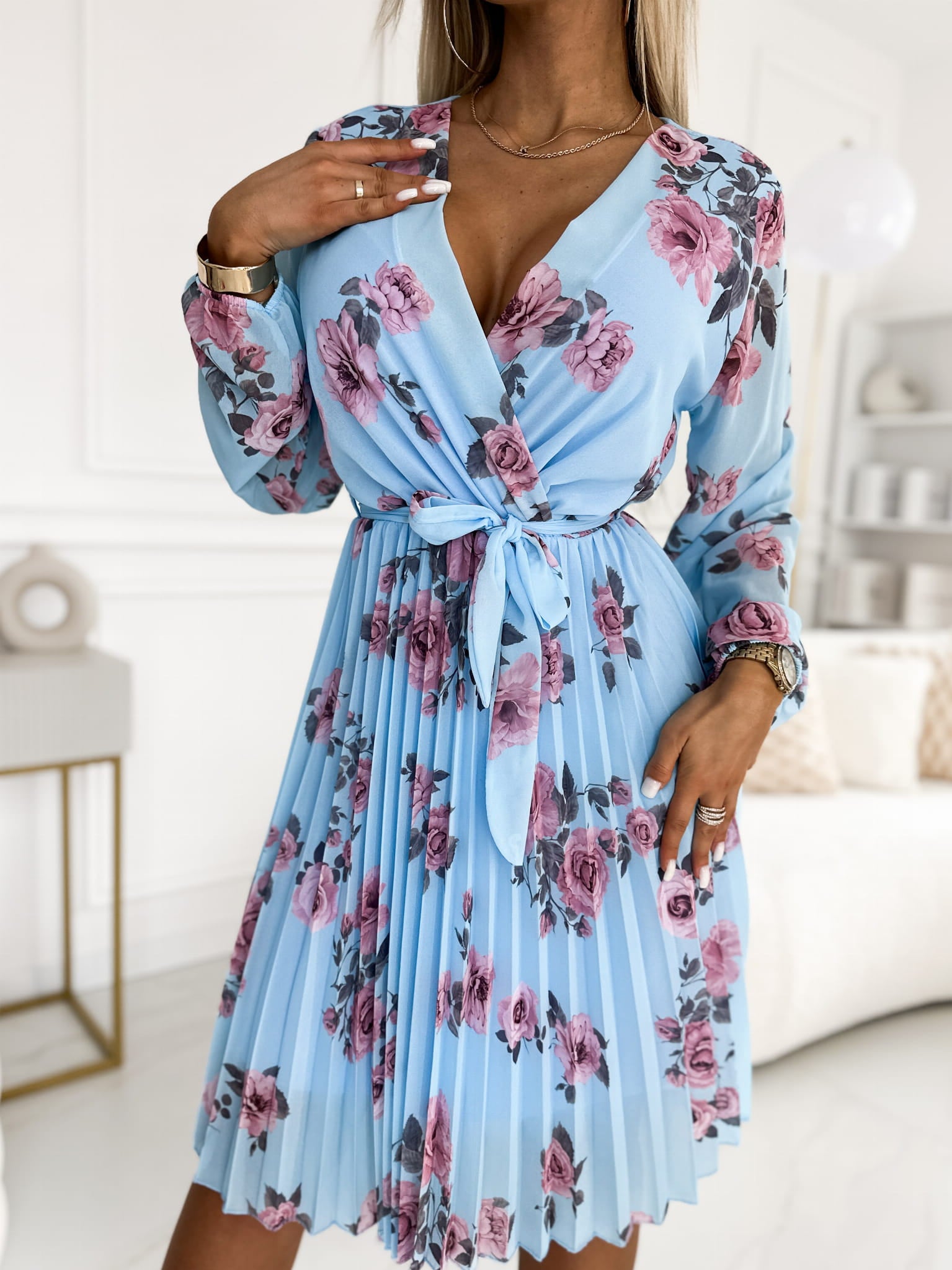 LOOK 382 PLEATED KNEE LENGTH DRESS