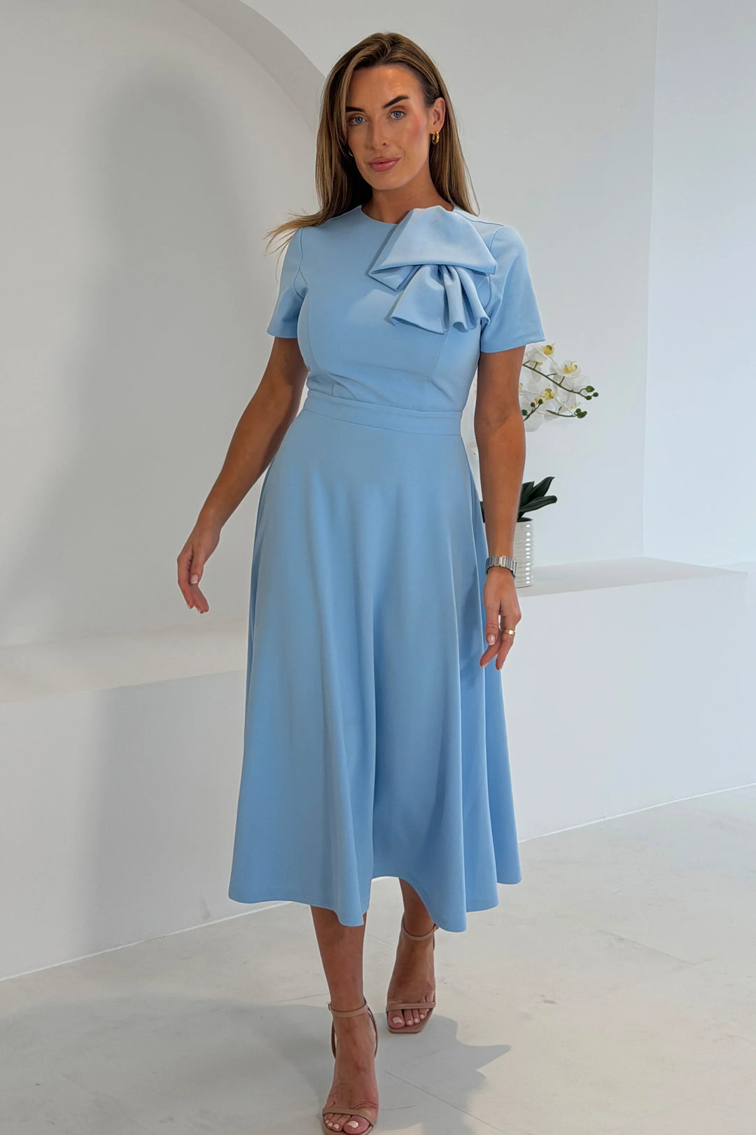Minta Sky Blue Bow Detail Short Sleeve Midi Dress