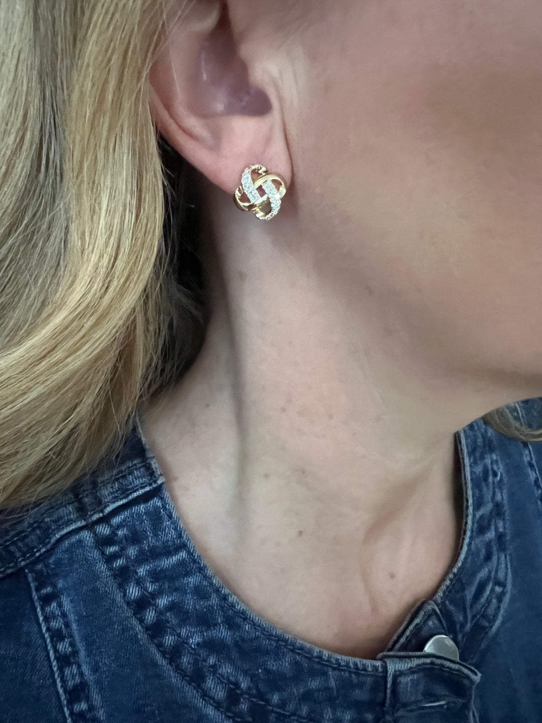 Linked Diamante Studs in Gold