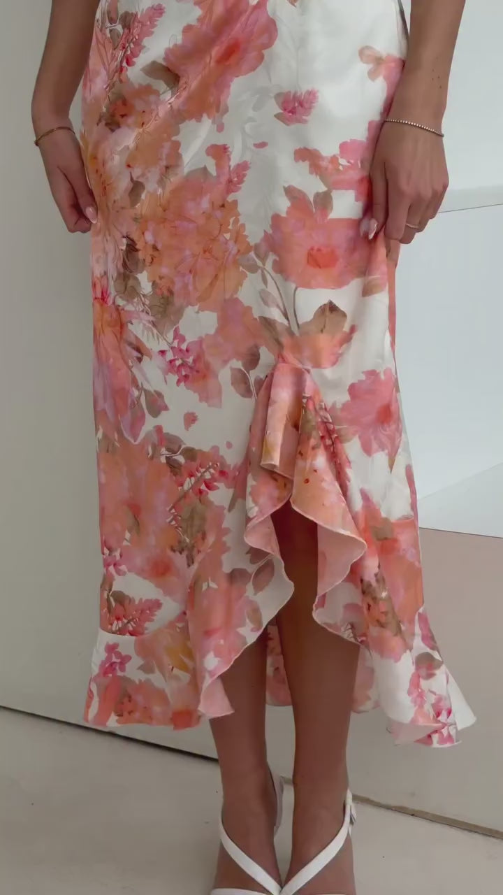 Heidi Peach Floral Ruched Short Sleeve Midi Dress